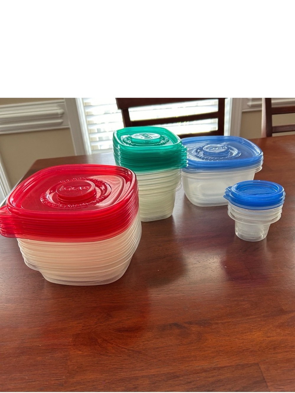 30 Pieces - 15 Plastic Containers with 15 Lids Various Sizes